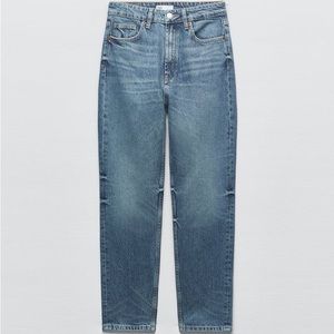 Zara High Rise Mom Fit Jeans - Size 8